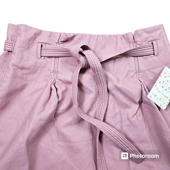 Free People Payton Faux Leather Paperbag Mini Skirt in 8 NWT - Picture 5 of 8